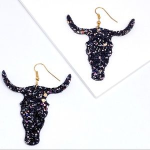 2/$25💛 Sparkly Black Boho Bull Skull Earrings D44
